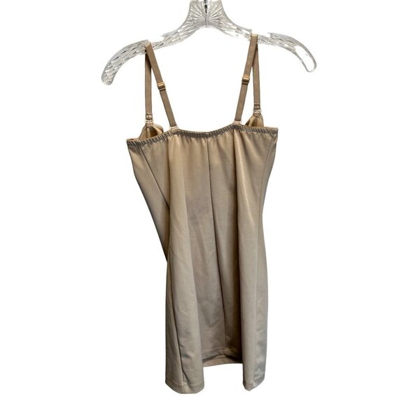 Hanes Shapewear top with underwire bra C 36 - Picture 2 of 5